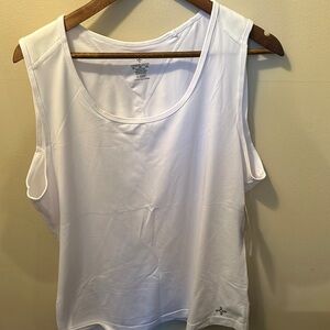 Women's White Sleeveless Top